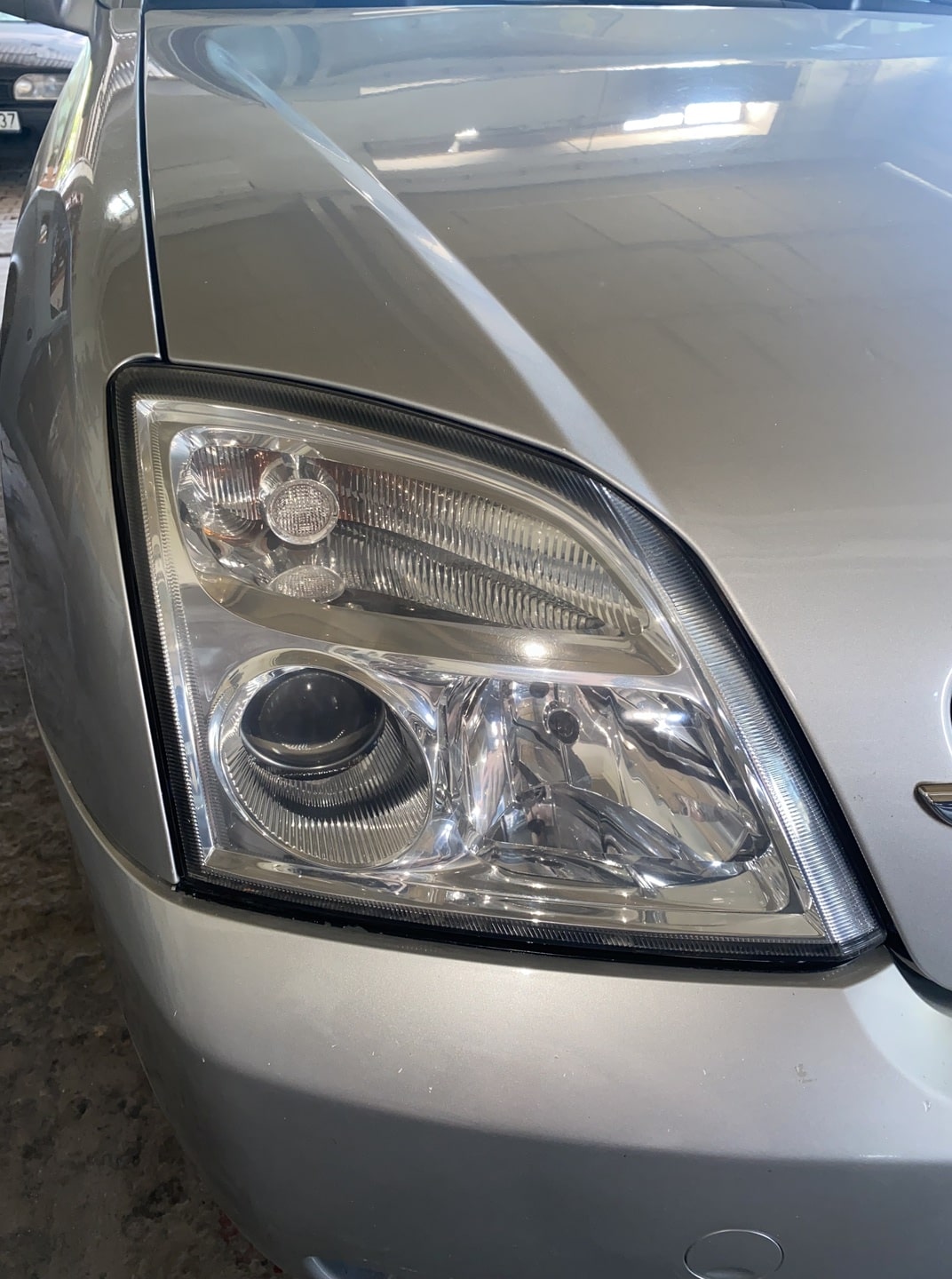 Odnowa Reflektorów w Atrakcyjnej Cenie - Zdjęcie 2